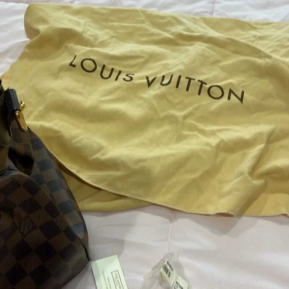 LV Trevi GM Damier - Picture 9 of 16